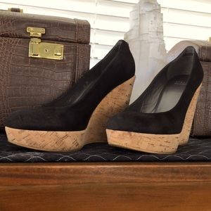 Stuart Weitzman Suede Wedge Heels sz 8